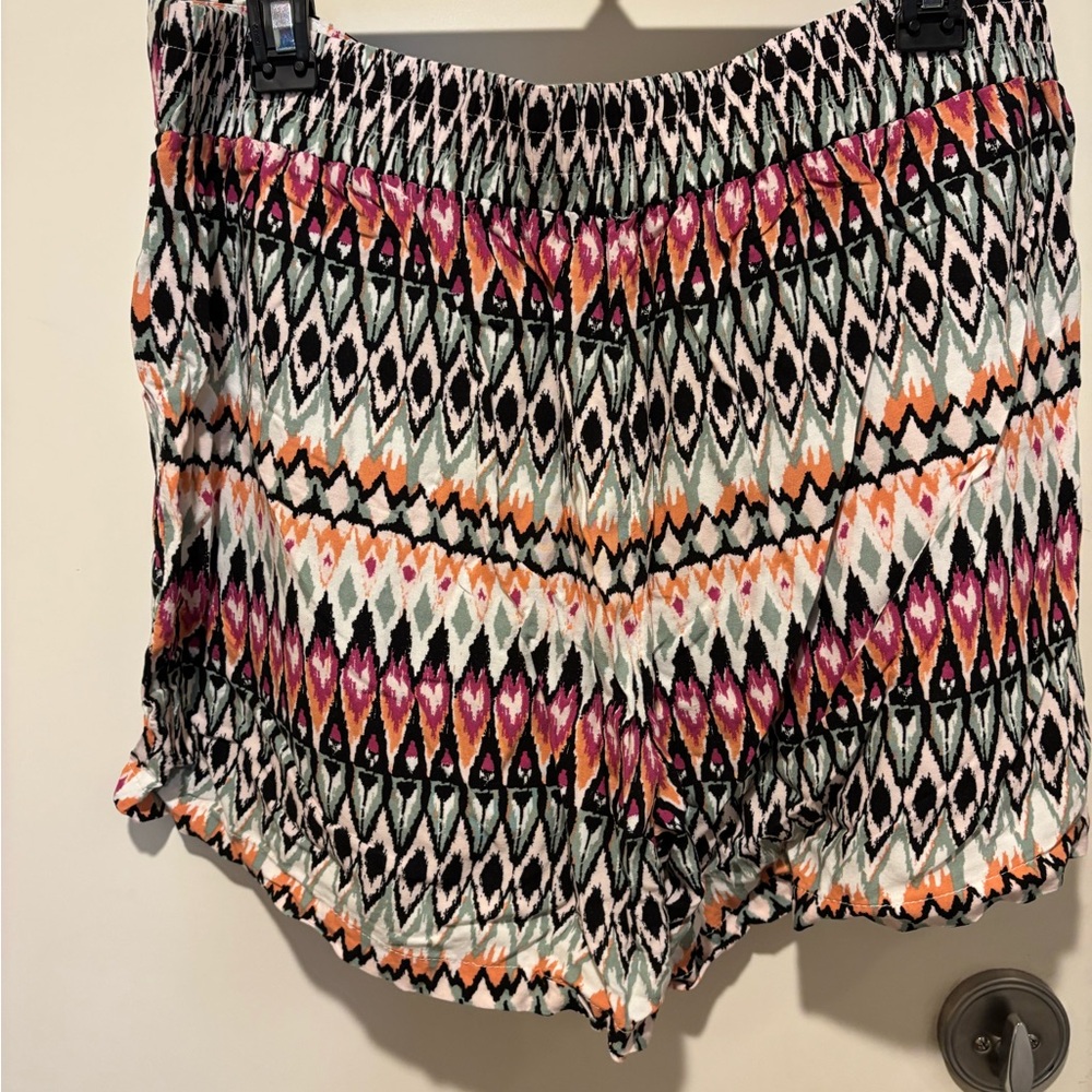 Wildfox Multi-Color Geometric Shorts - Picture 2 of 3